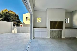 4 Bedroom Property for Sale in Flamingo Vlei Western Cape